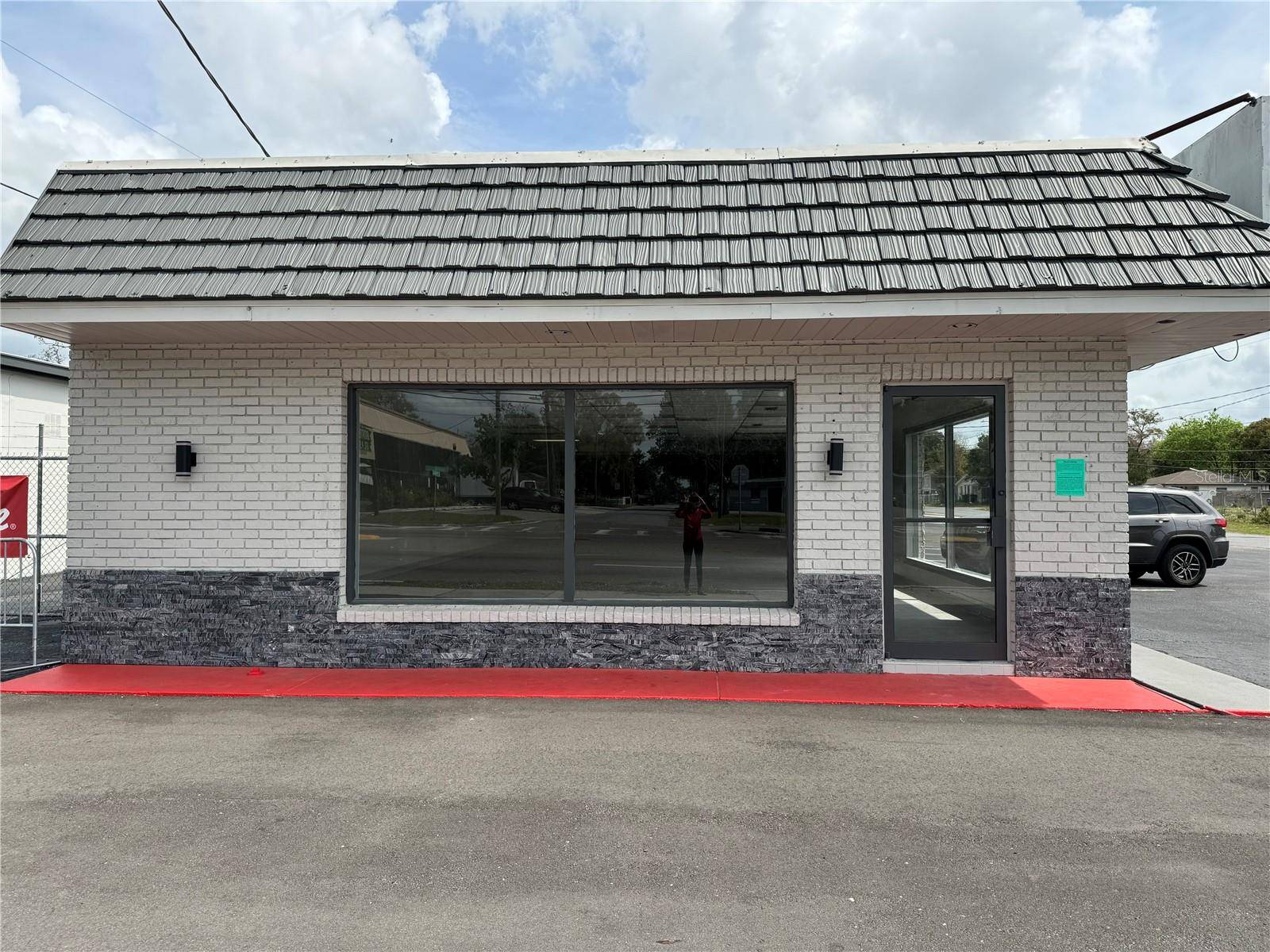 9501 N NEBRASKA AVE, Tampa, FL 33612