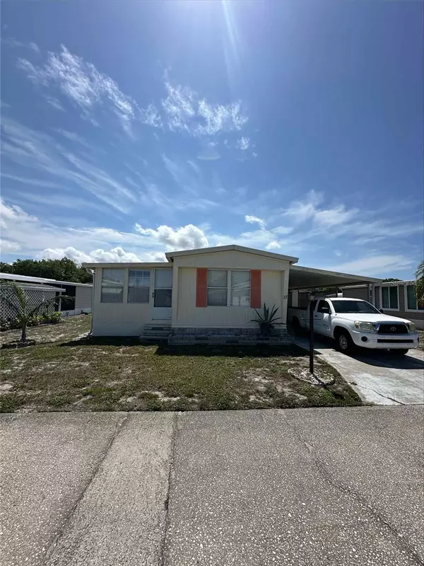 Ruskin, FL 33570,1710 7TH ST SW #28