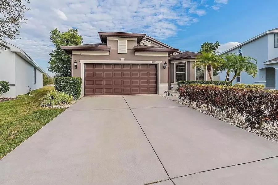 5016 BELLA ARMONIA CIR, Wimauma, FL 33598