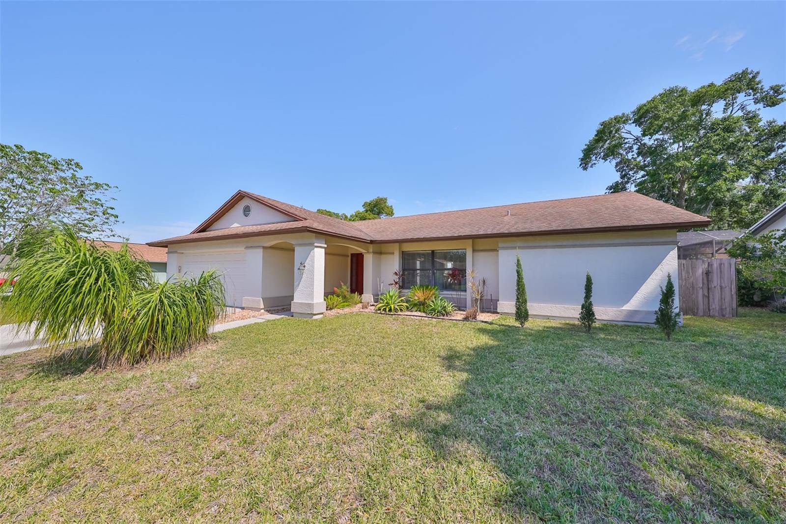 2608 BRIDLE DR, Plant City, FL 33566