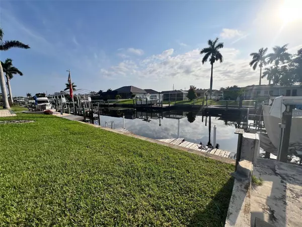 Cape Coral, FL 33914,4915 SW 3RD AVE