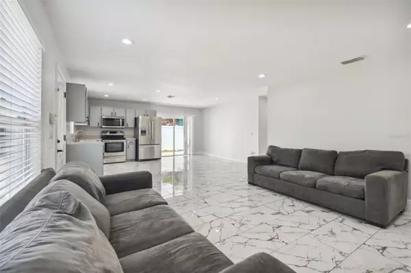 Tampa, FL 33612,2112 E NAVAJO AVE