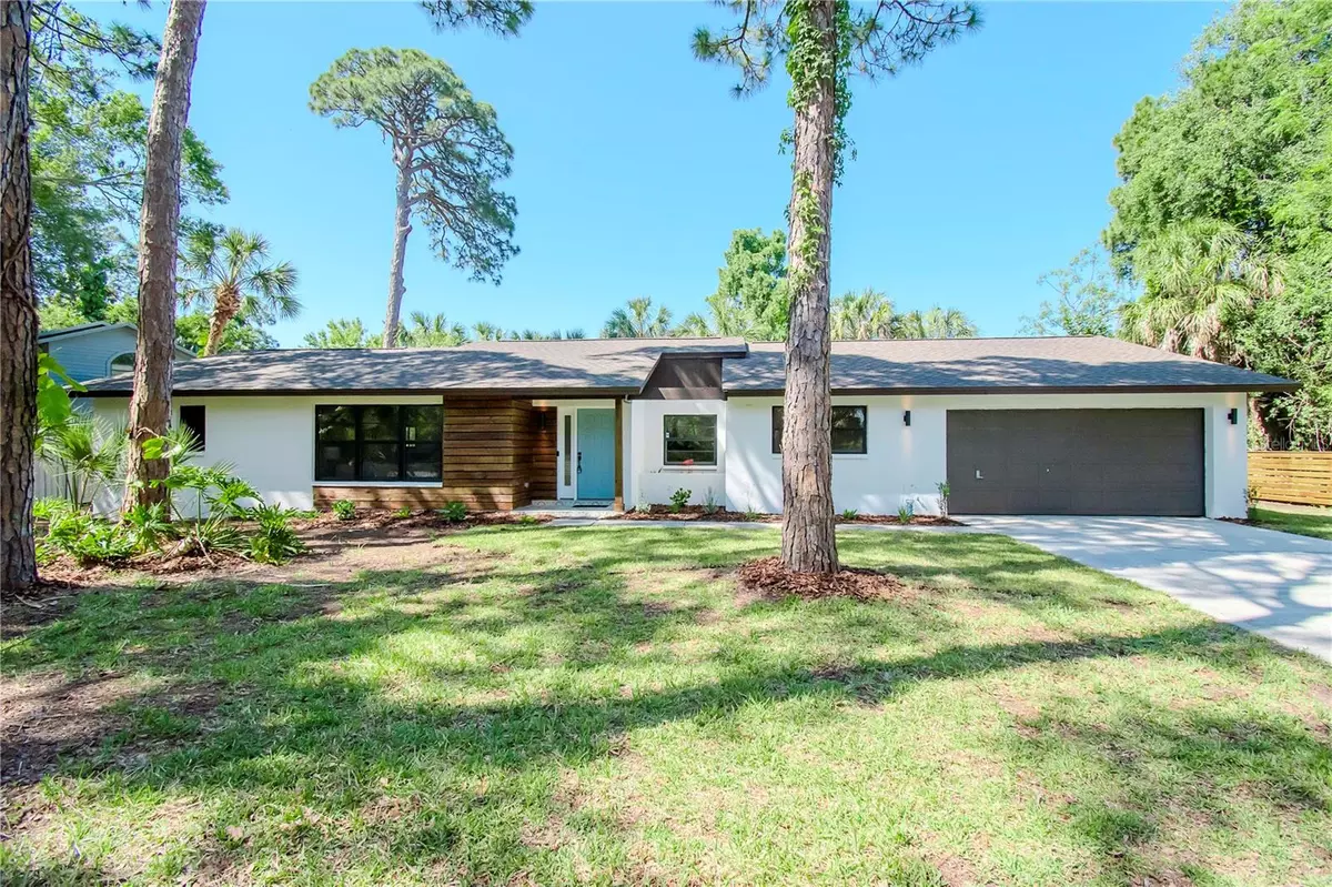 St Petersburg, FL 33705,1384 COUNTRY CLUB WAY S