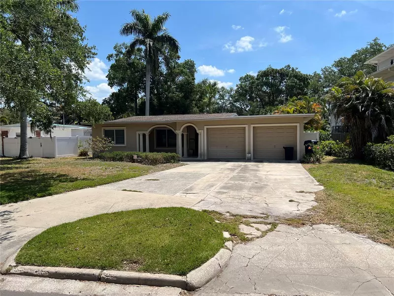 5008 W DICKENS AVE, Tampa, FL 33629