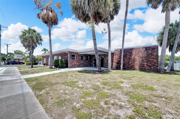 Apollo Beach, FL 33572,111 FLAMINGO DR
