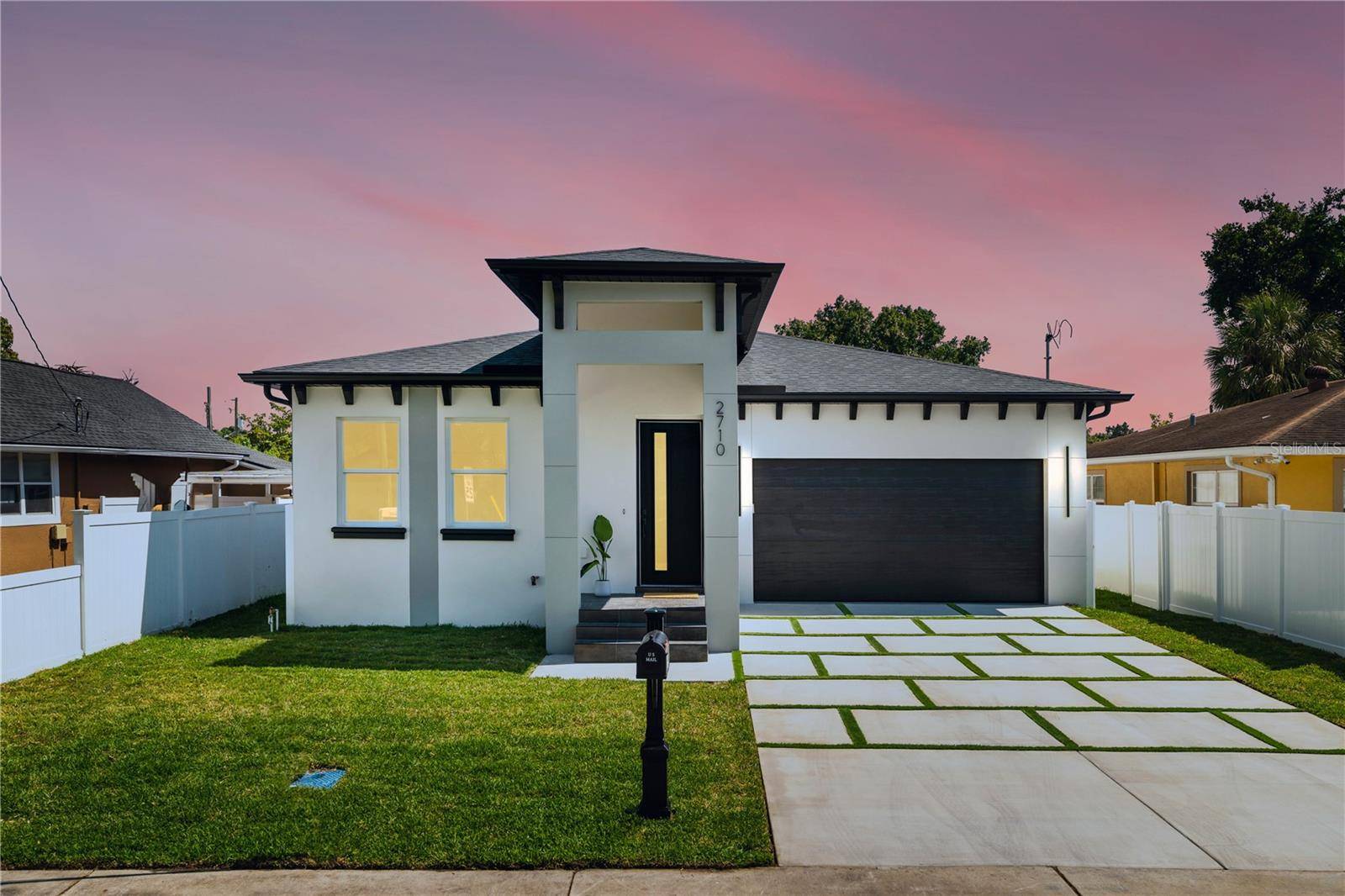 2710 W SAINT JOHN ST, Tampa, FL 33607