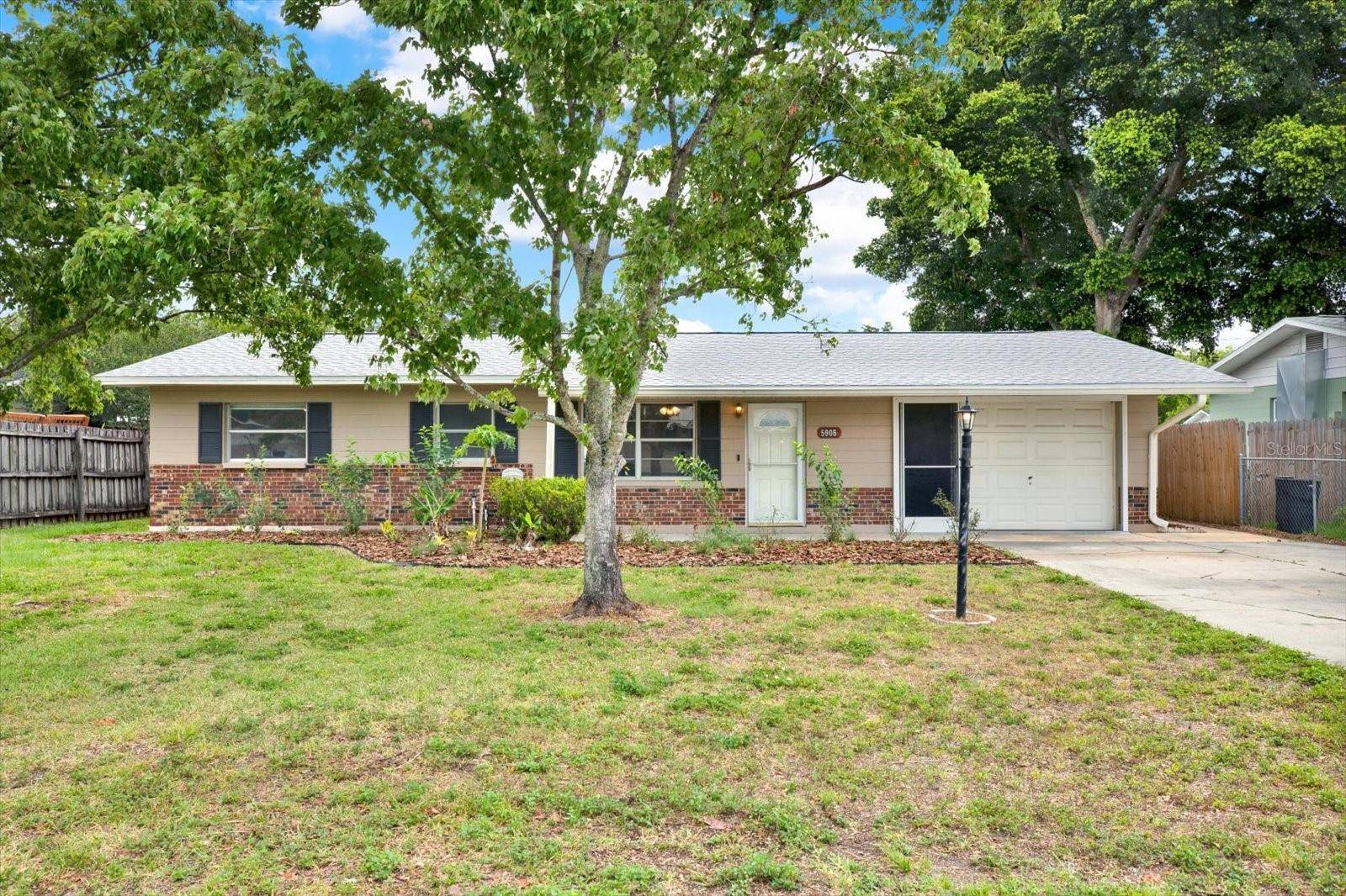 5906 CYPRESS ST, Zephyrhills, FL 33542