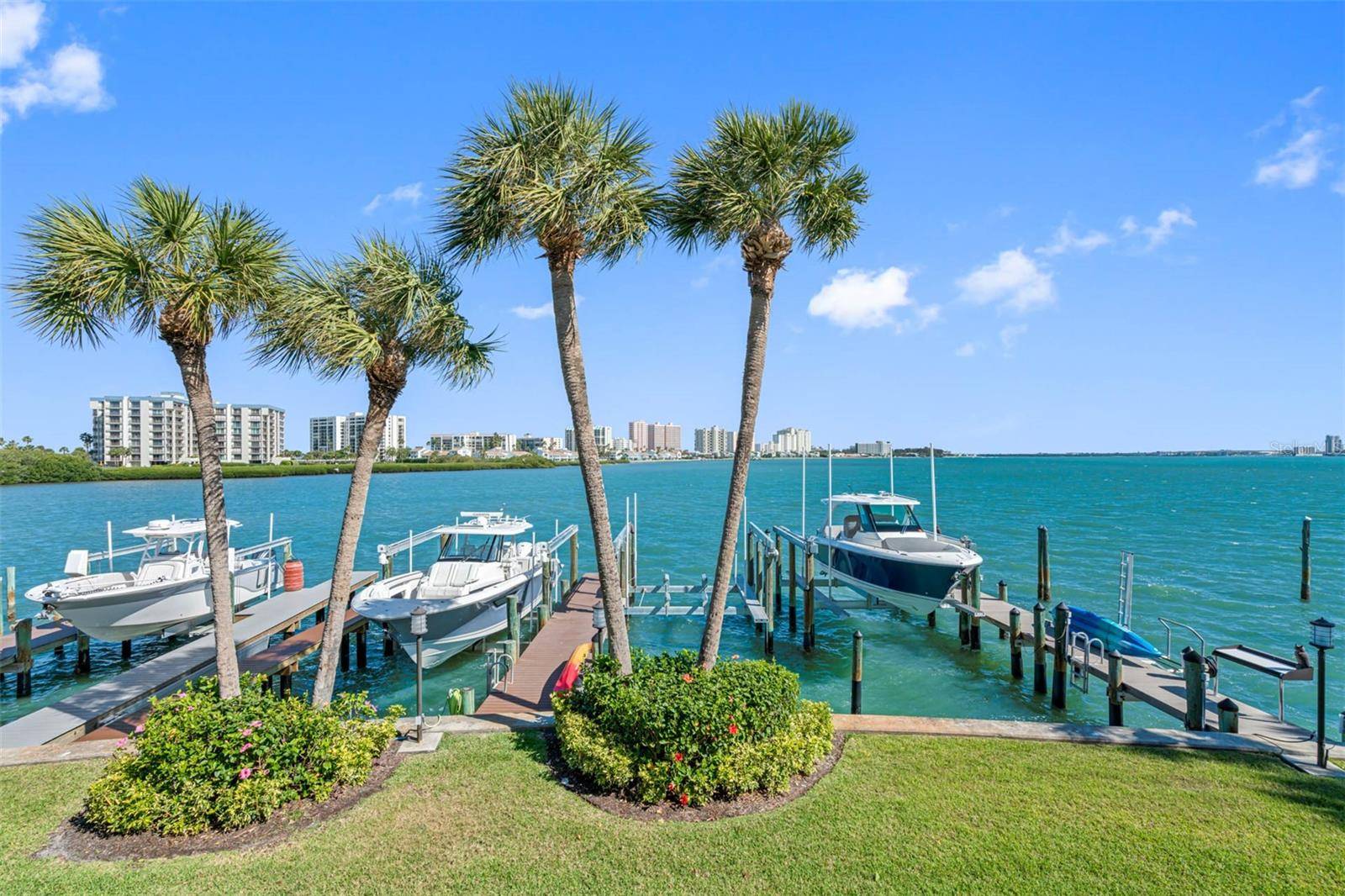 168 MARINA DEL REY CT, Clearwater Beach, FL 33767