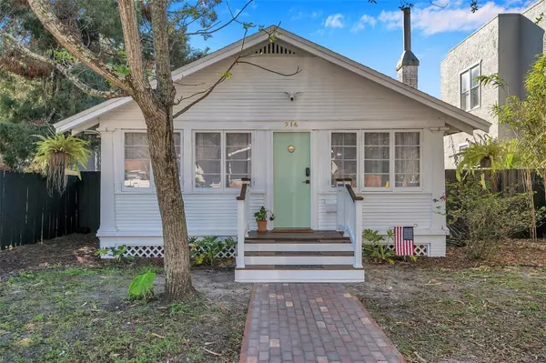 216 W WOODLAWN AVE,  Tampa,  FL 33603
