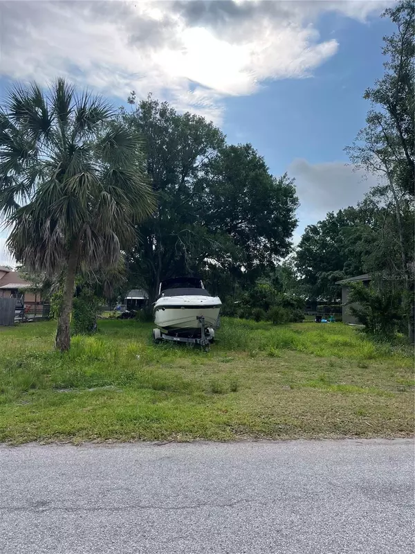 Ruskin, FL 33570,606 13TH ST SW