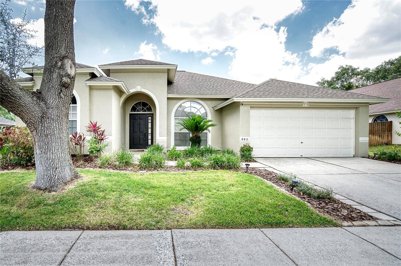 4411 WINDING RIVER DR, Valrico, FL 33596