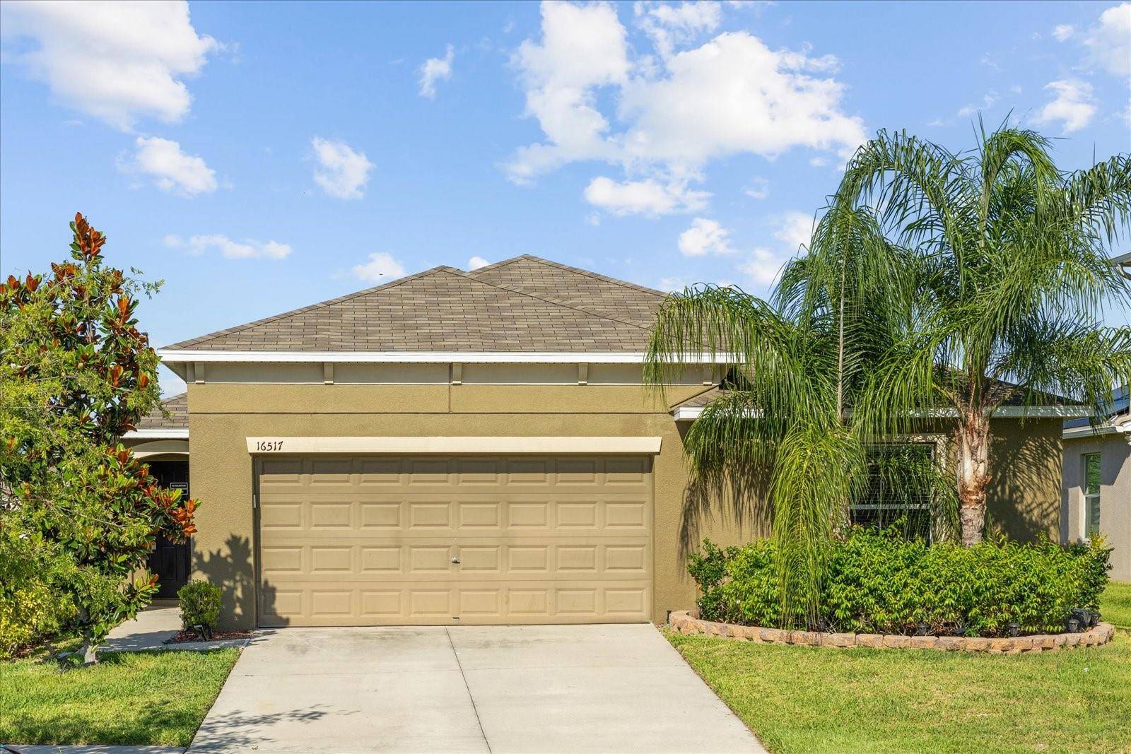 16517 MYRTLE SAND DR, Wimauma, FL 33598