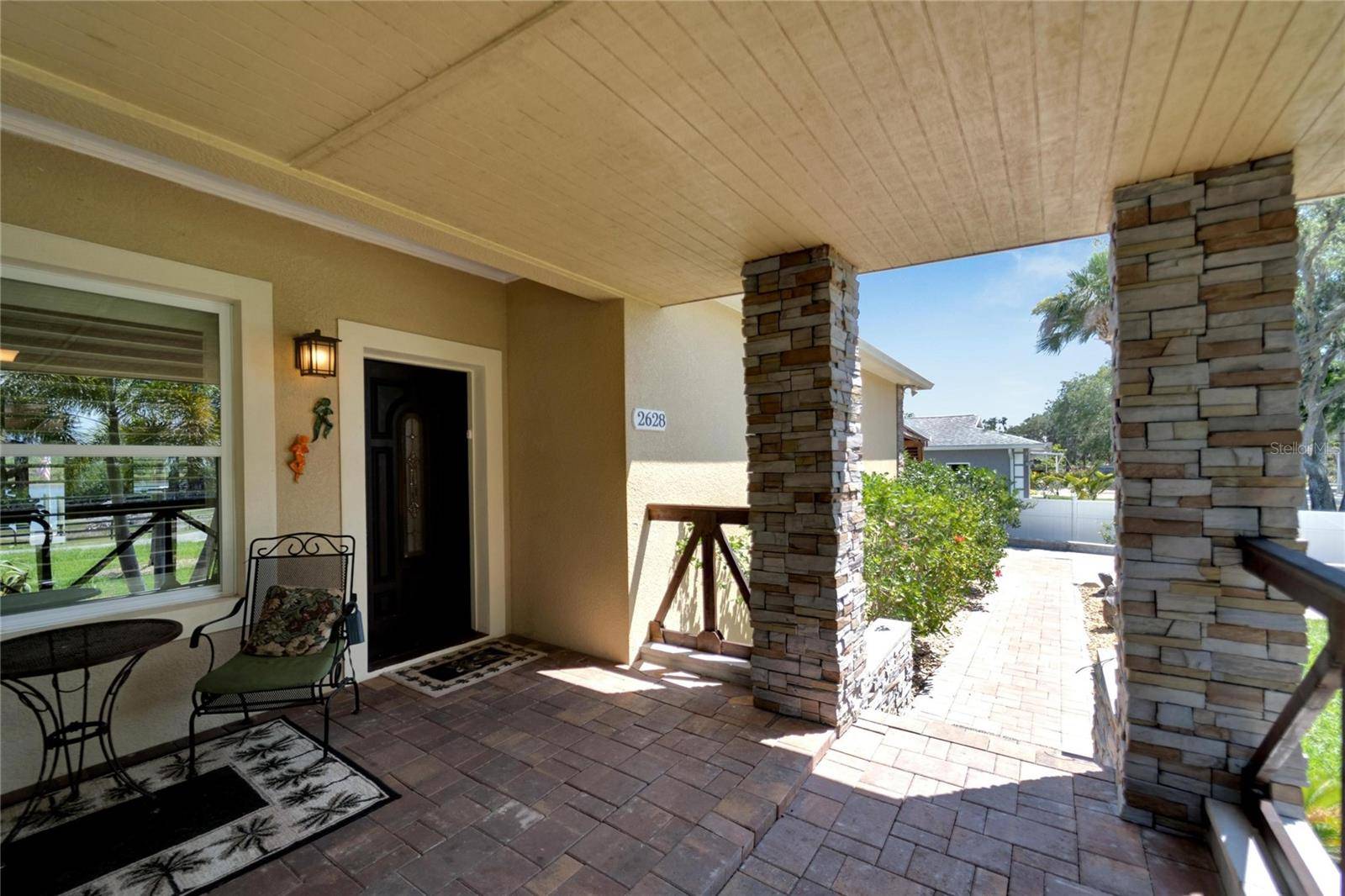 Ruskin, FL 33570,2628 RIVER BEND DR