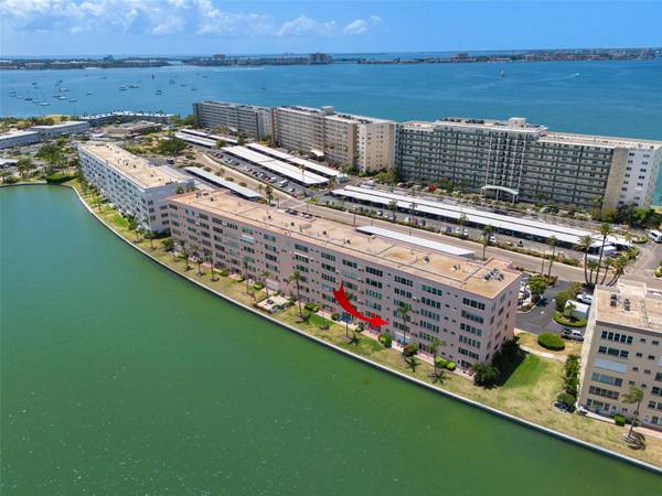 6025 SHORE BLVD S #203,  Gulfport,  FL 33707