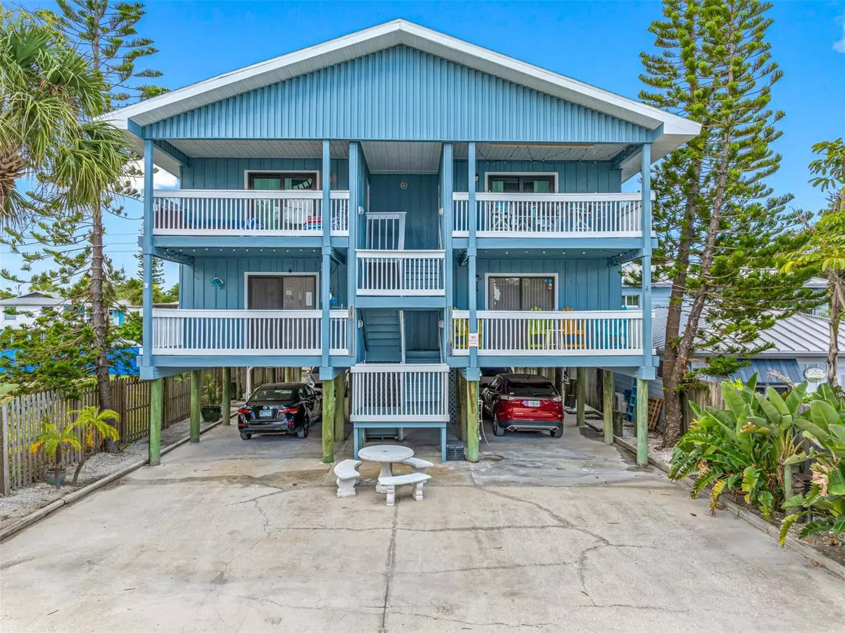 Indian Rocks Beach, FL 33785,812 GULF BLVD #3