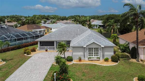 2306 EMERALD LAKE DR, Sun City Center, FL 33573