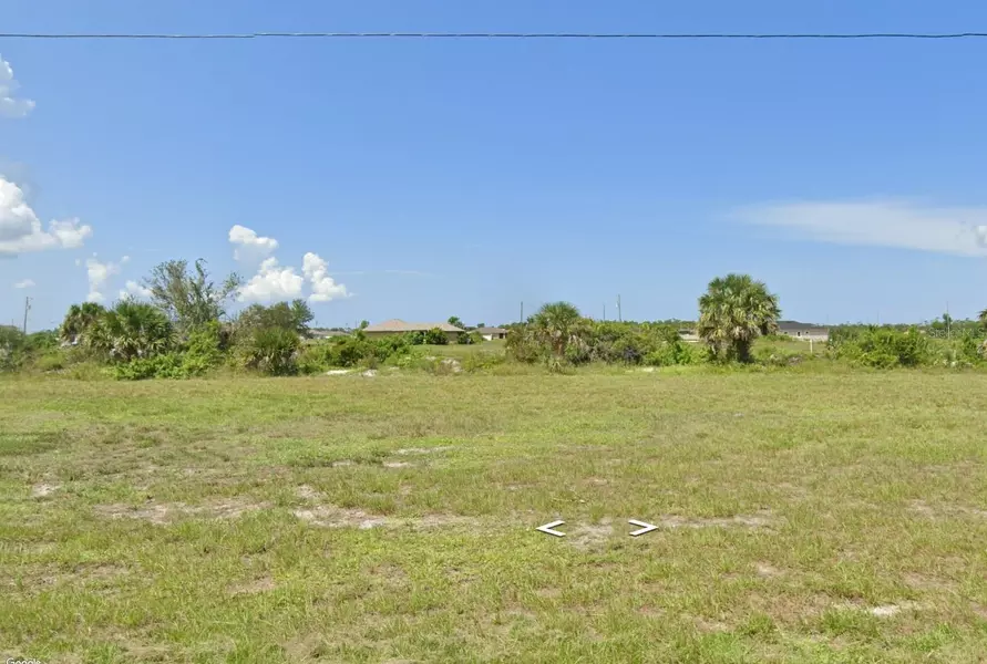 4042 NW 37TH AVE, Cape Coral, FL 33993