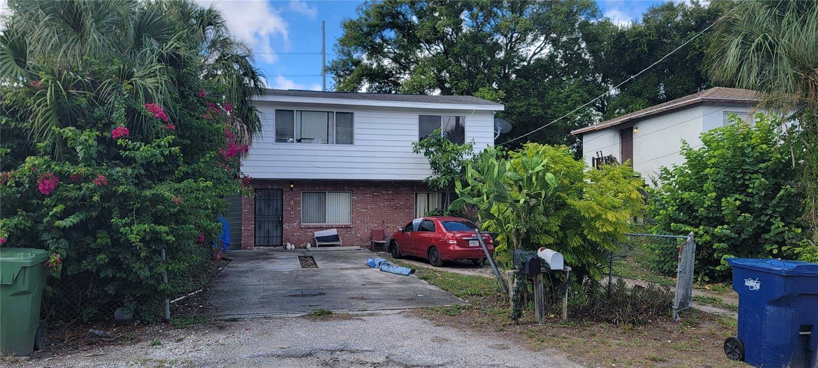 Tampa, FL 33612,1415 E HOLLAND AVE