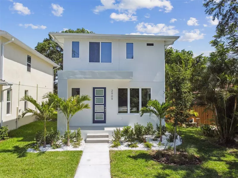 2909 W SPRUCE ST, Tampa, FL 33607