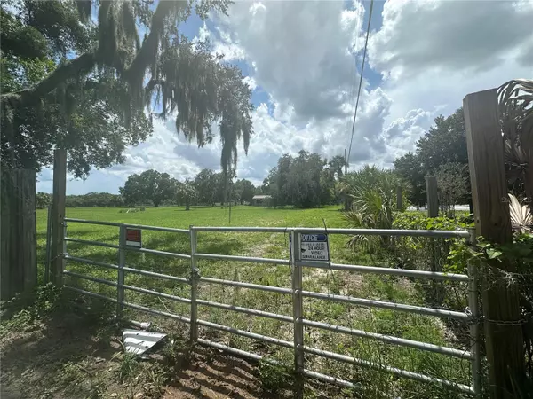 Lakeland, FL 33815,0 DAIRY LN