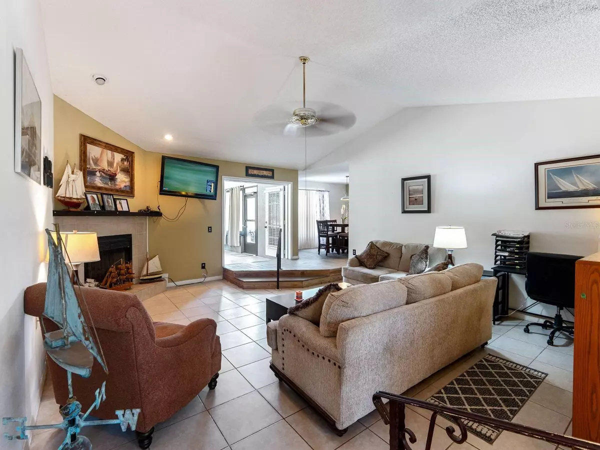 Land O Lakes, FL 34638,18933 SUNTERRA DR