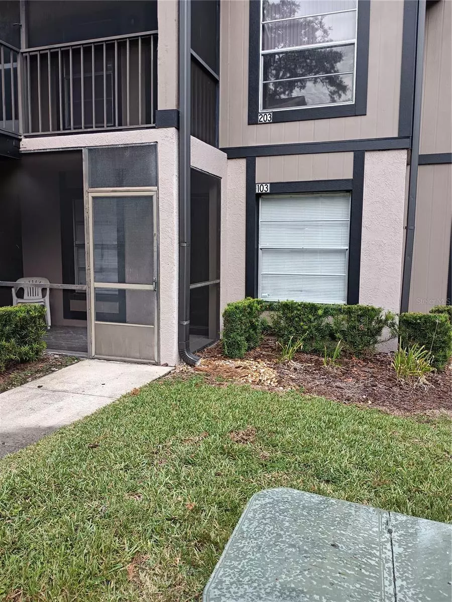 Tampa, FL 33613,3964 DREAM OAK PL #103