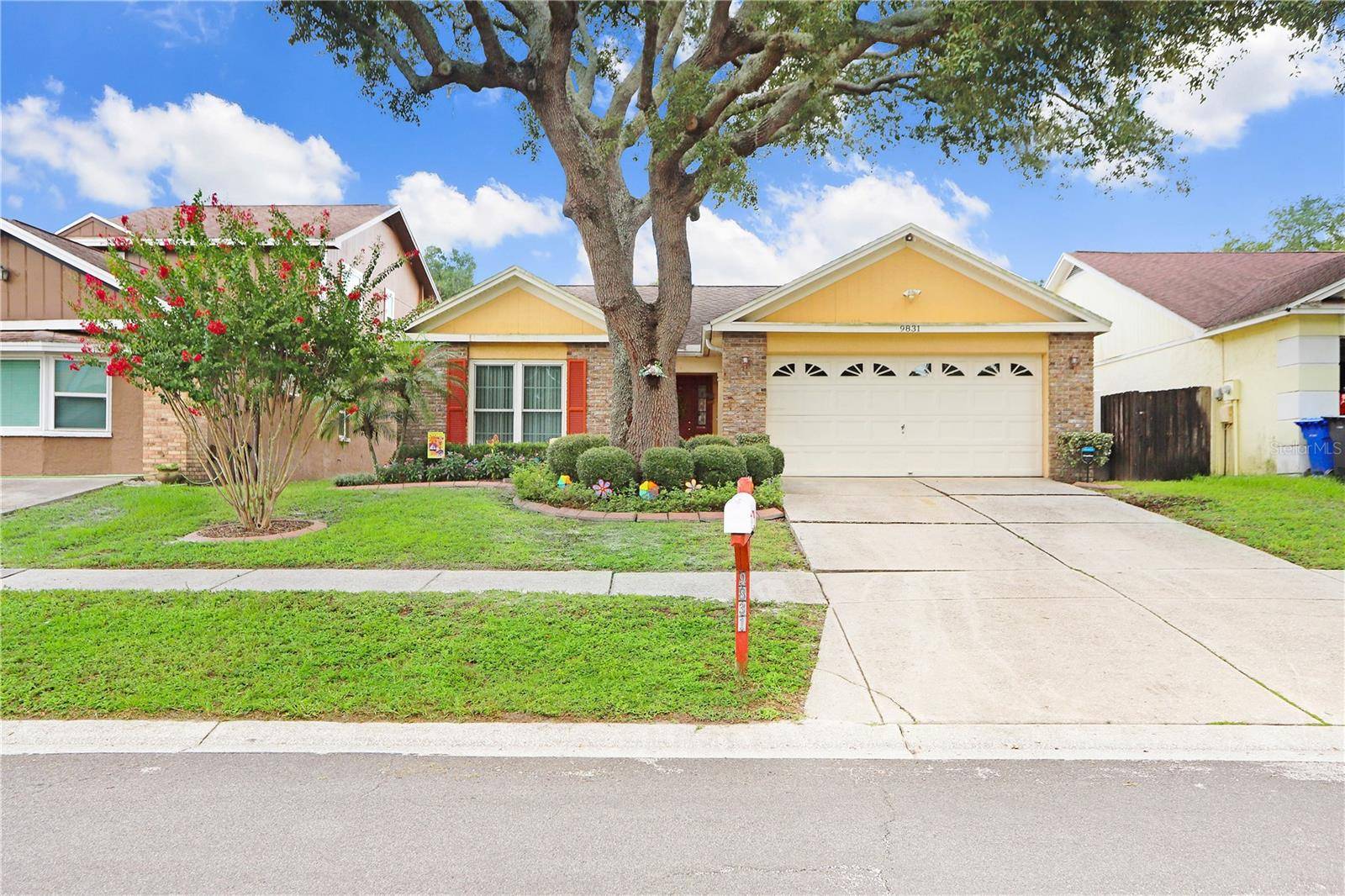 9831 SIR FREDERICK ST, Tampa, FL 33637