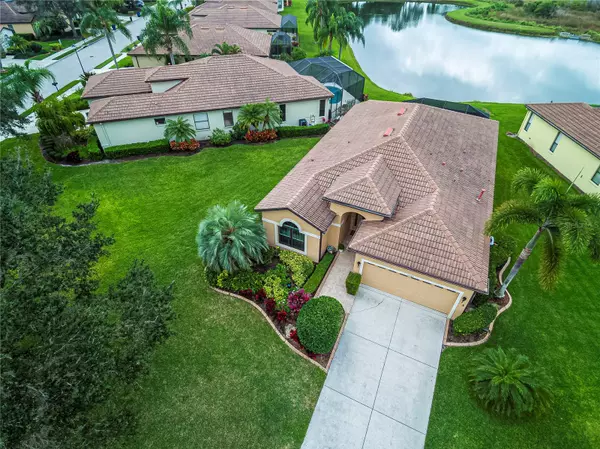 Sarasota, FL 34243,8044 STIRLING FALLS CIR