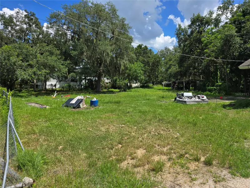 6103B PALM AVE, Gibsonton, FL 33534