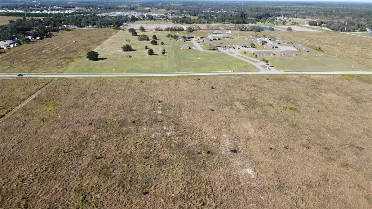 Sebring, FL 33870,1405 EO DOUGLAS AVE