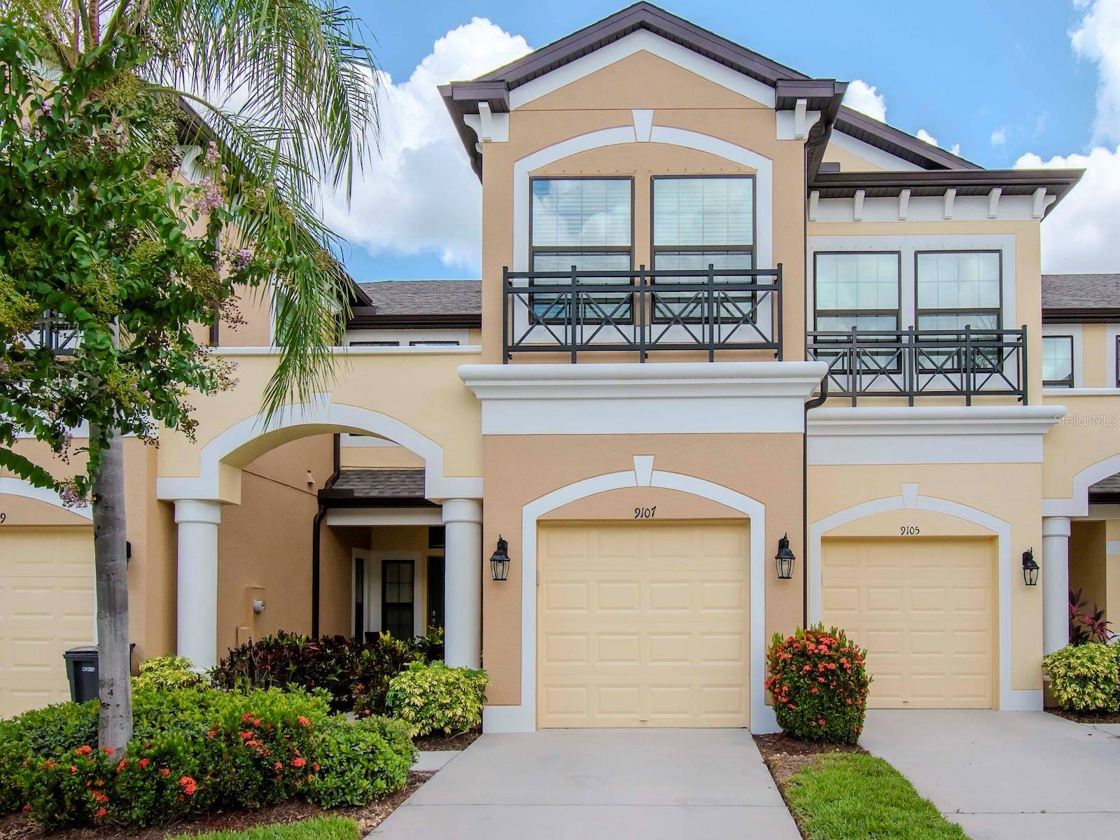 9107 CAROLINA WREN DR, Tampa, FL 33626