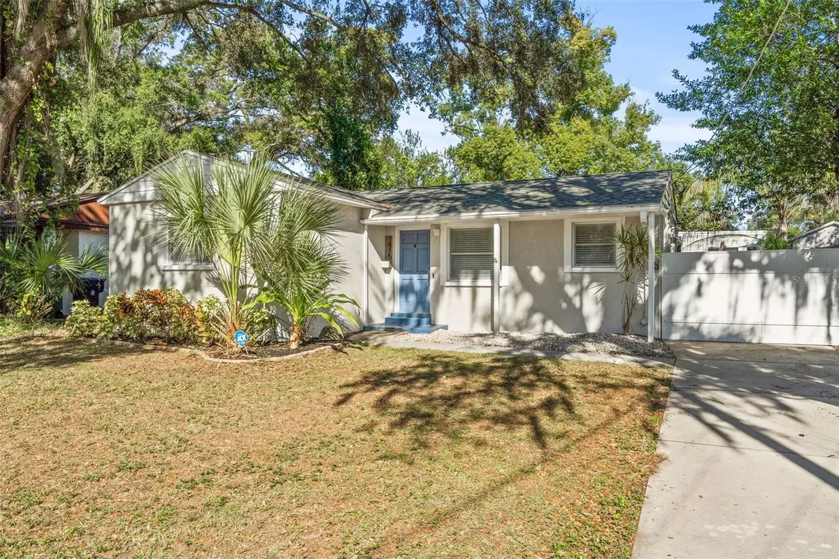 Tampa, FL 33612,1415 W PERDIZ ST