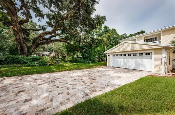 Safety Harbor, FL 34695,903 WOODBRIDGE CT