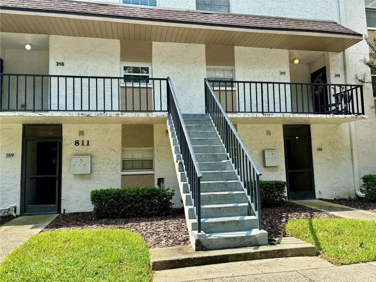 Brandon, FL 33510,811 RUSSELL LN #309