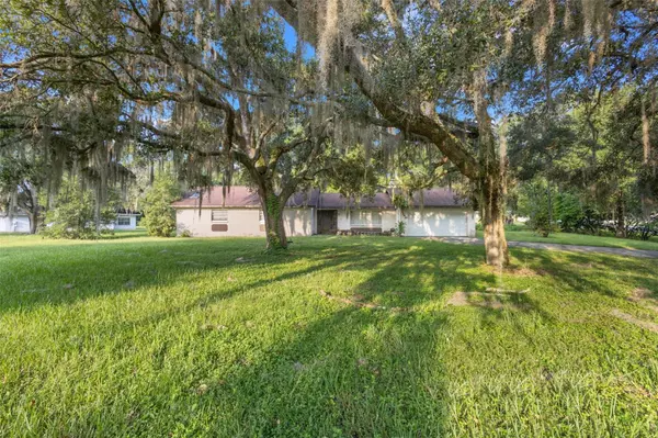 Zephyrhills, FL 33541,5749 SOUTHERNVIEW DR