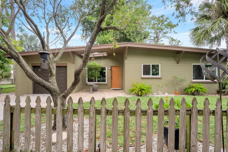 3705 NORWOOD CT, Sarasota, FL 34234