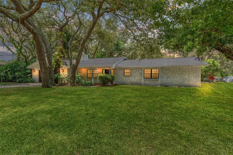 7108 WOODFIELD DR, Tampa, FL 33617