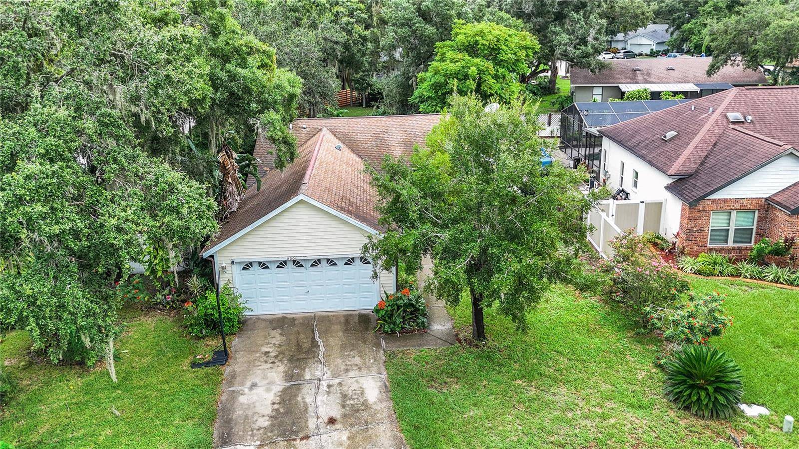 Sarasota, FL 34243,5001 80TH AVENUE CIR E
