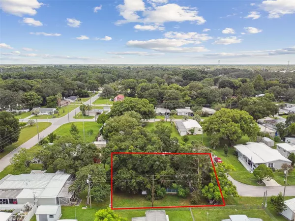 Zephyrhills, FL 33542,5149 AVA CT
