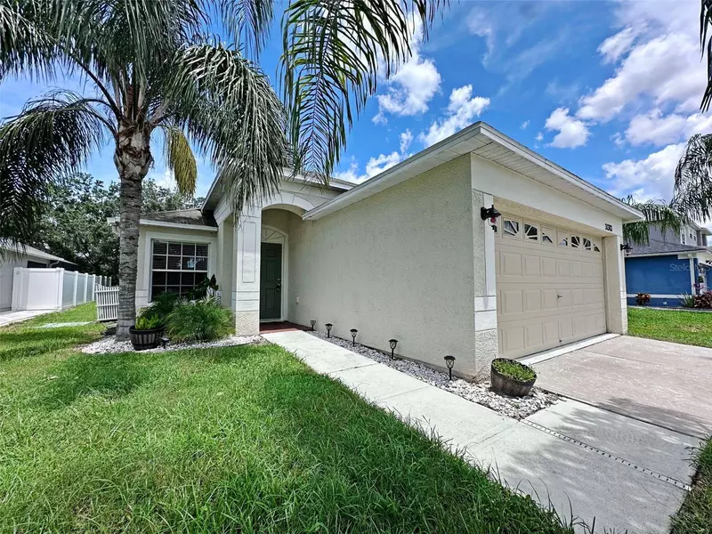 31303 GLENDALOUGH WAY, Wesley Chapel, FL 33545