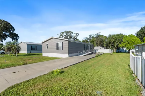 Zephyrhills, FL 33542,4661 ROYAL PALM DR