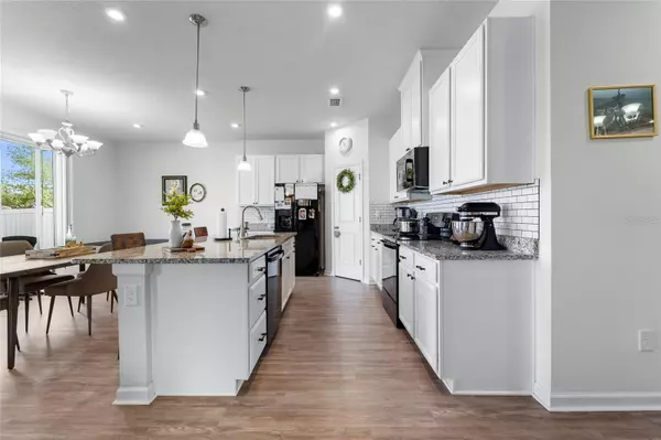 Land O Lakes, FL 34638,10744 HAWKS LANDING DR