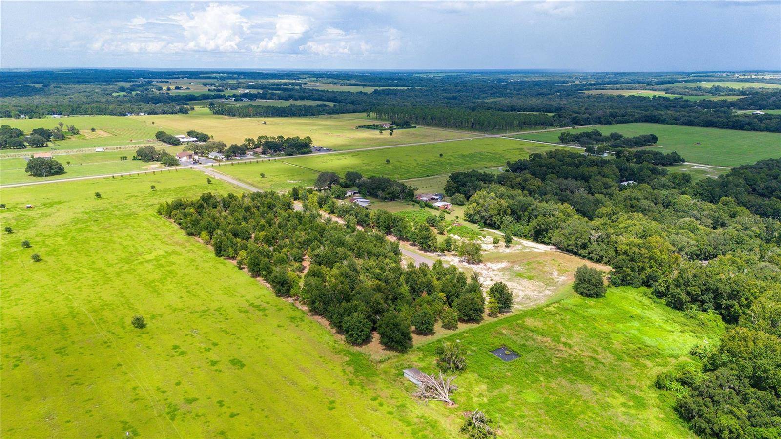 Dade City, FL 33525,14857 CRIMSON OAKS TRL