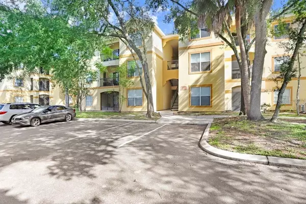 5608 PINNACLE HEIGHTS CIR #311, Tampa, FL 33624