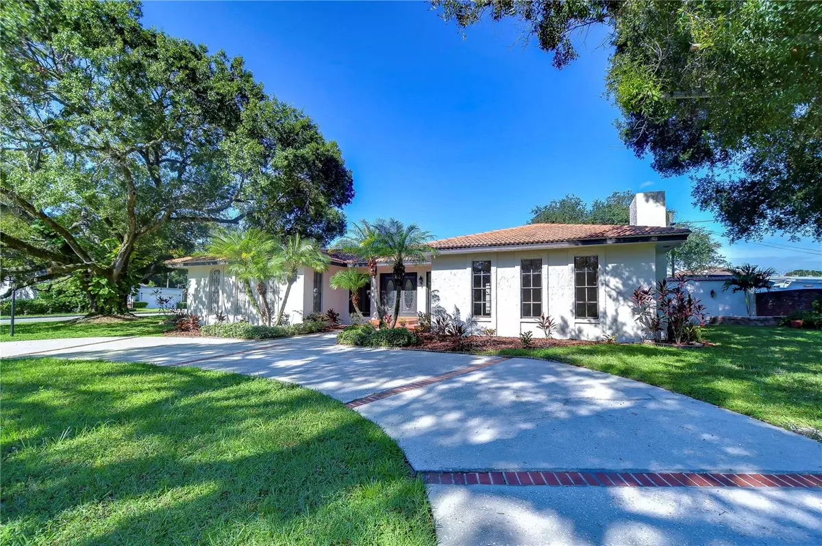 Tampa, FL 33604,7802 N RIVER SHORE DR