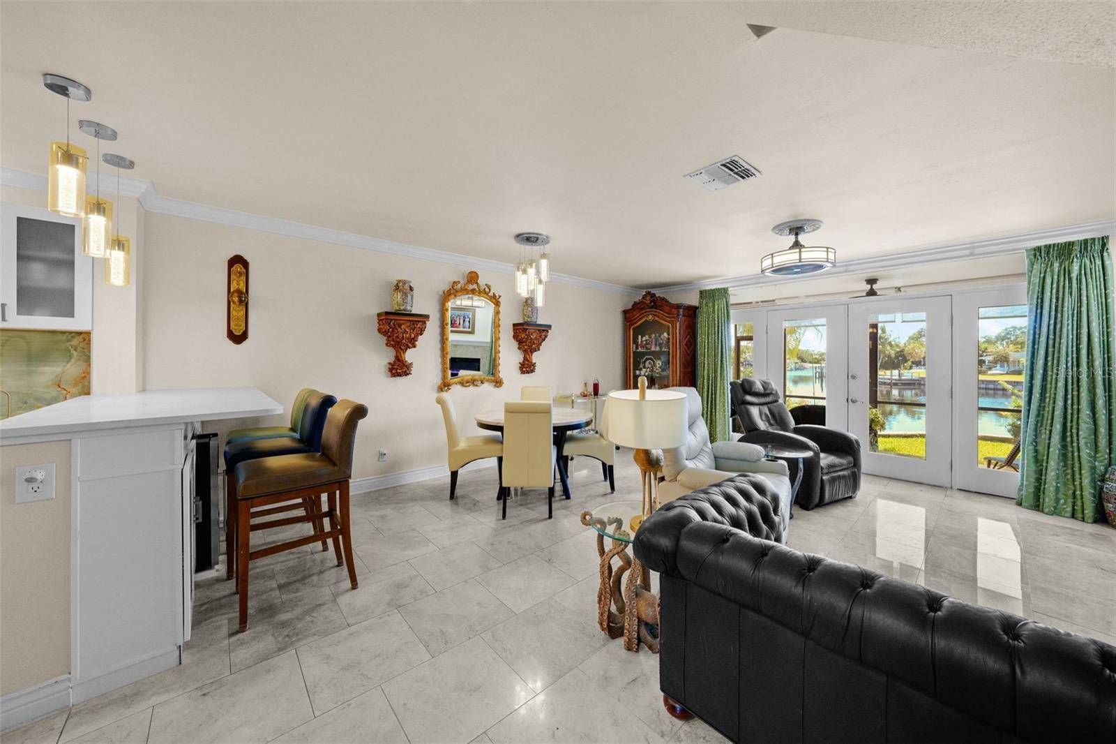 St Petersburg, FL 33702,1661 WATERMARK CIR NE #C