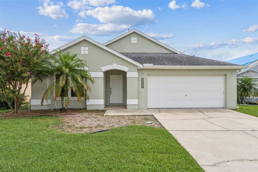 15904 AUTUMN GLEN AVE, Clermont, FL 34714