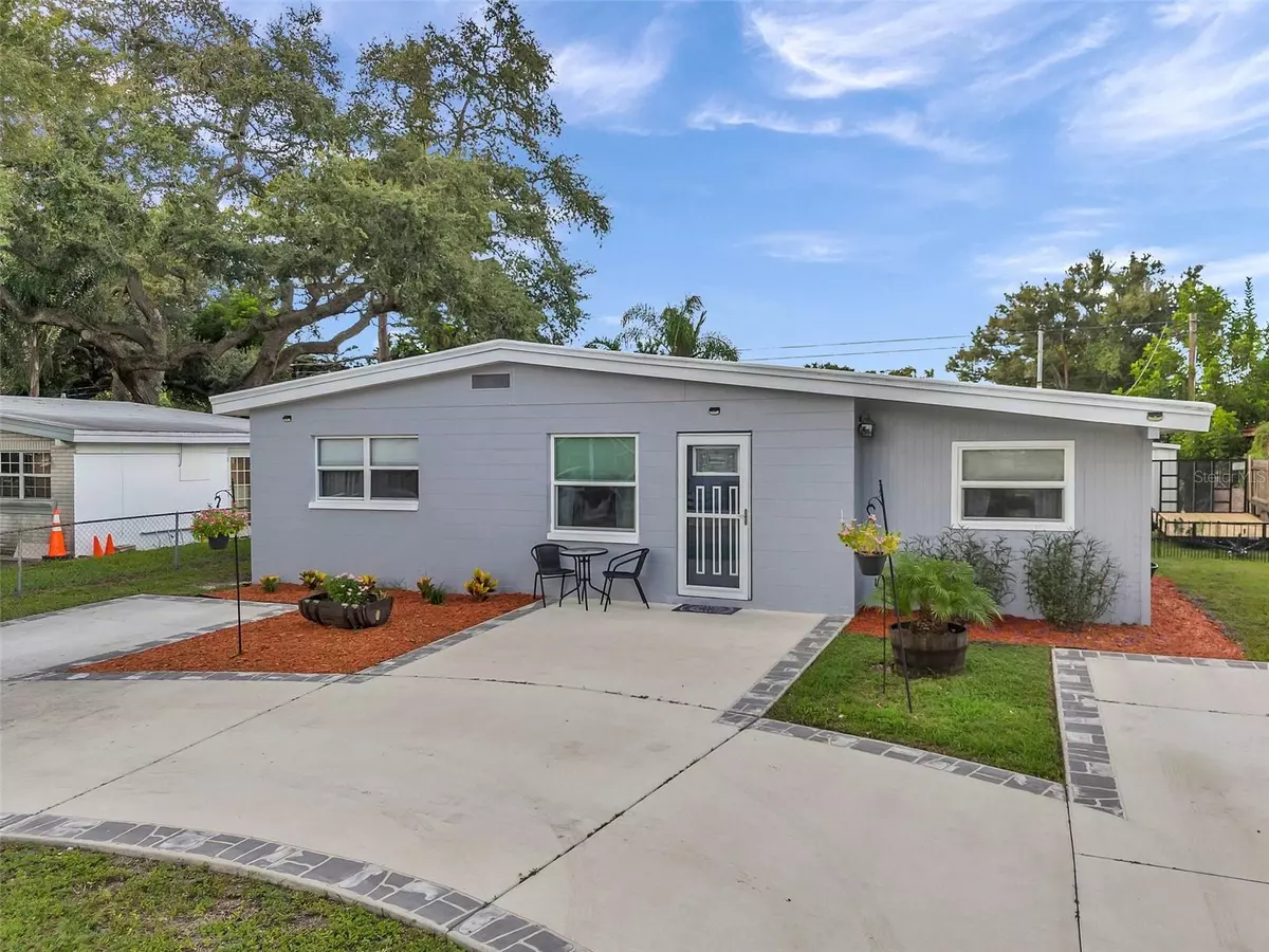 Seminole, FL 33777,8957 91ST TER