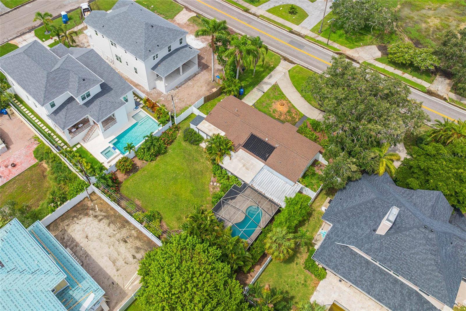 St Petersburg, FL 33704,1015 SNELL ISLE BLVD NE