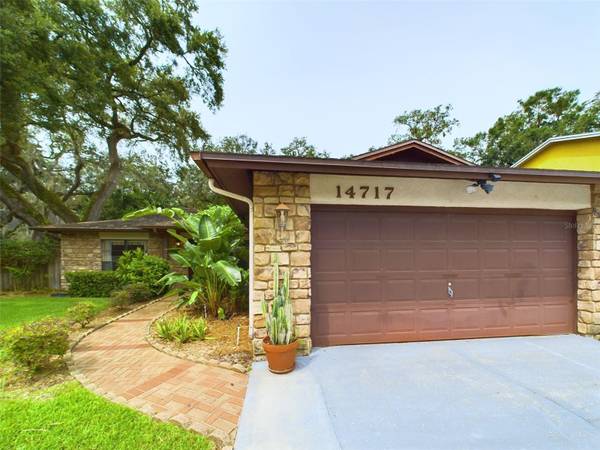 14717 LAUREL LAKE LN, Lutz, FL 33559